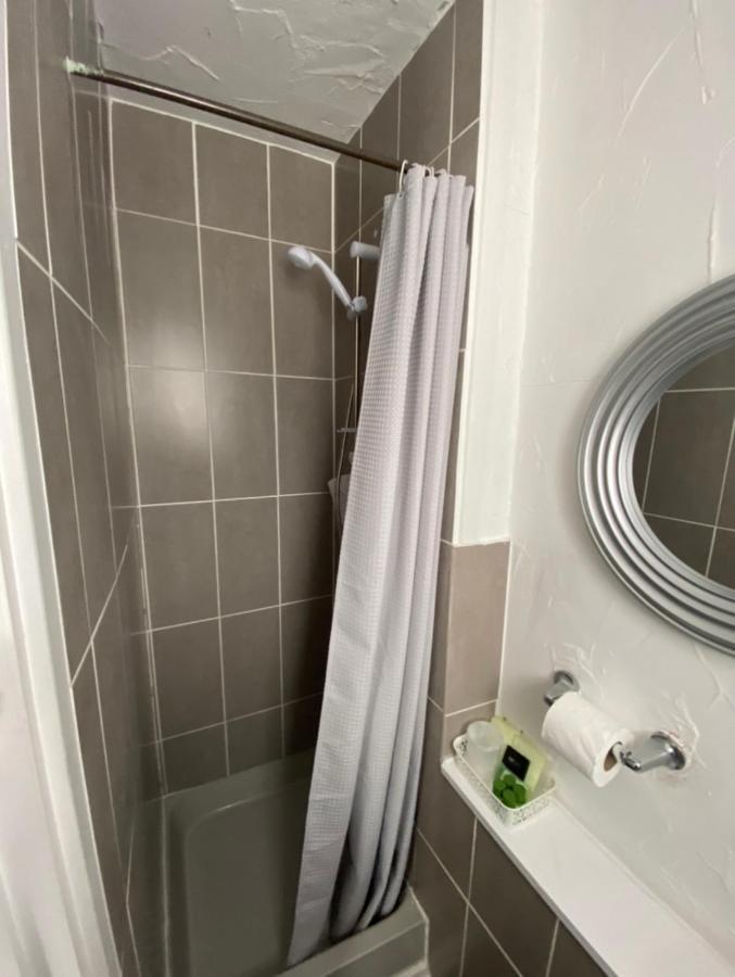 Shiray Hotel Μπλάκπουλ Εξωτερικό φωτογραφία